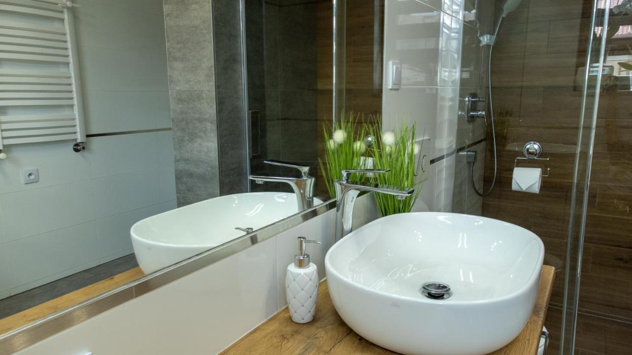 Wlodarska 4A Apartament Premium Красков Екстериор снимка