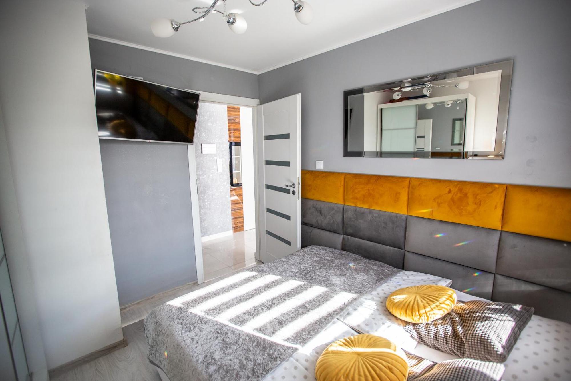 Wlodarska 4A Apartament Premium Красков Екстериор снимка