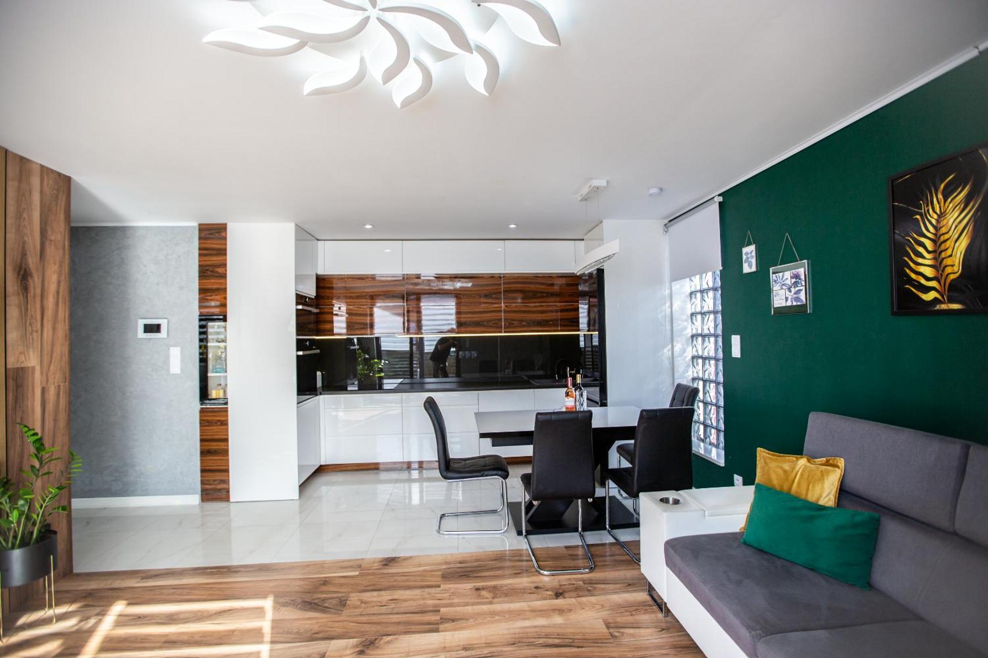 Wlodarska 4A Apartament Premium Красков Екстериор снимка