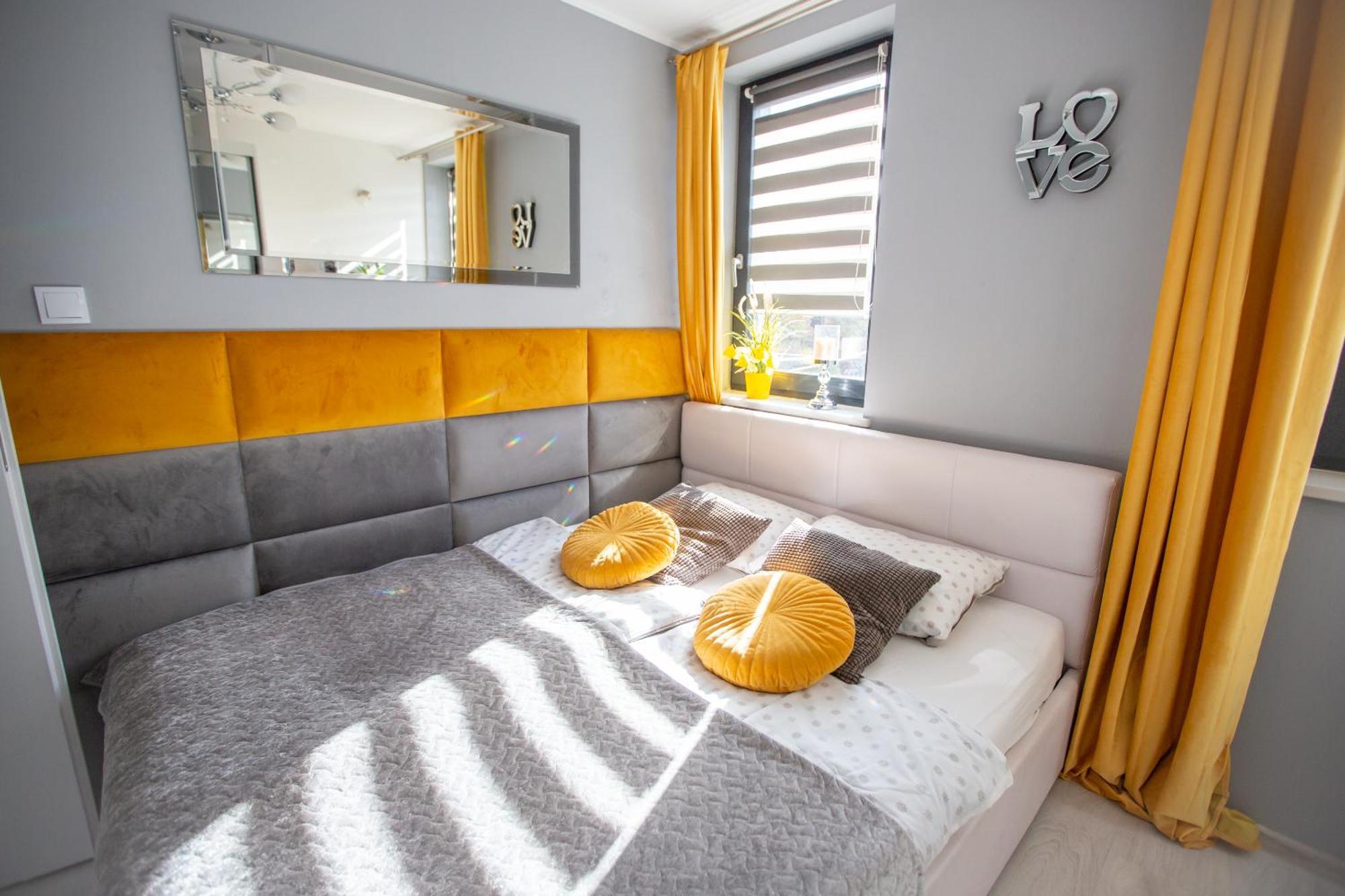 Wlodarska 4A Apartament Premium Красков Екстериор снимка